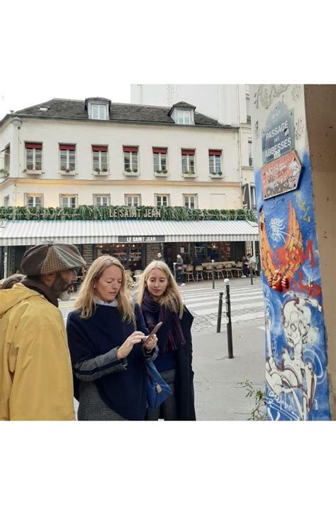 Street Art tour in Montmartre with Kasia - Paris