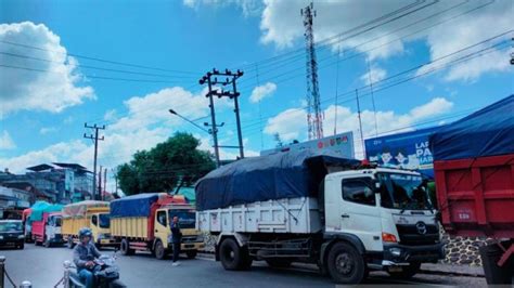 Truk Angkutan Batu Bara Langgar Aturan Melintas Ditertibkan Personel