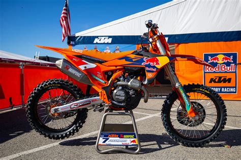 Video Inside Aaron Plessingers Red Bull Ktm 450 Sx F Racer X