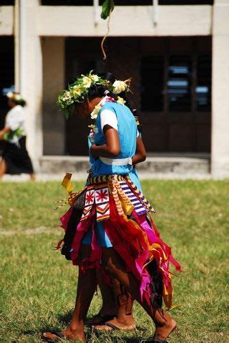 Tuvalu Traditional Clothing