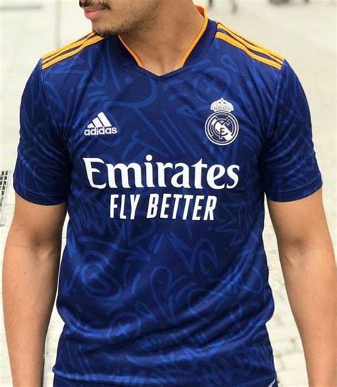 Les Nouveaux Maillots De Football Du Real Madrid 2022 Maillots Foot Actu