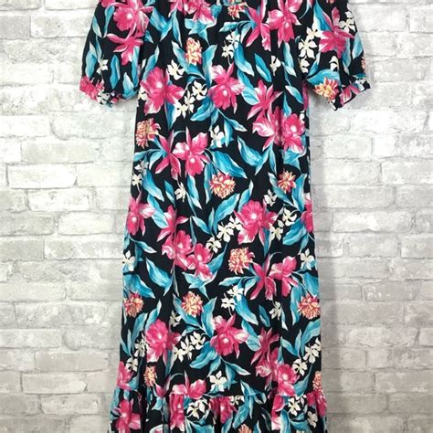 Hilo Hattie Dresses Vintage Hilo Hattie Hawaiian Maxi Dress Medium Tropical Dark Floral