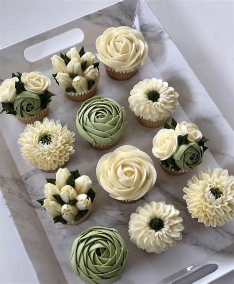 Sage And Cream Wedding Cupcakes Wedding Cupcakes Pretty Dessert