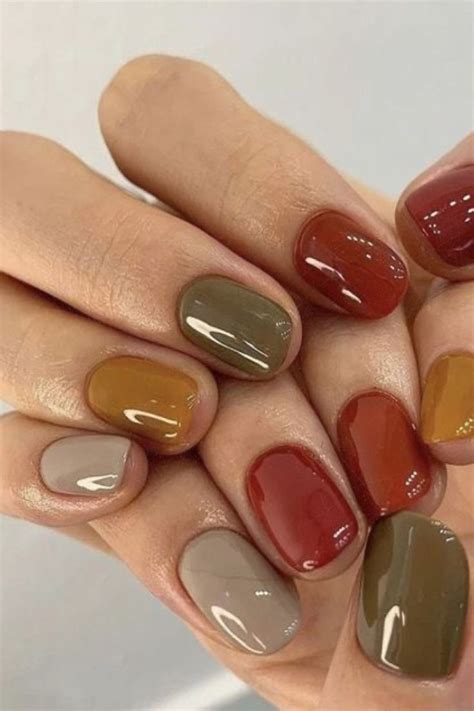 Fall S Biggest Nail Trends Include Short Lengths Bright Nail