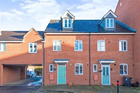 Deneb Drive Swindon Sn25 3 Bedroom Town House For Sale 62782416