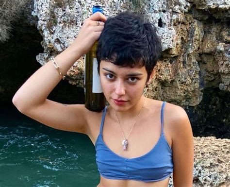 Hot Sexy Carla Diaz Bikini Pics