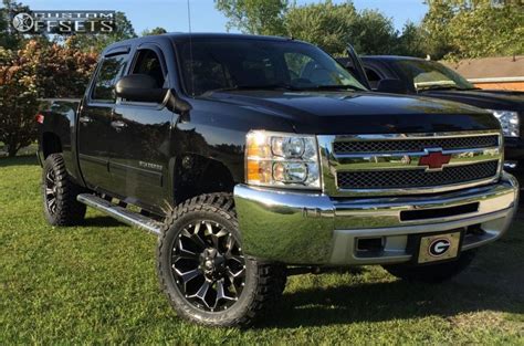 Chevrolet Silverado Wheel Offset Aggressive Outside