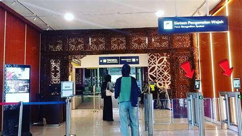 BOARDING SISTEM PENGENALAN WAJAH DI STASIUN TUGU YOGYAKARTA Face