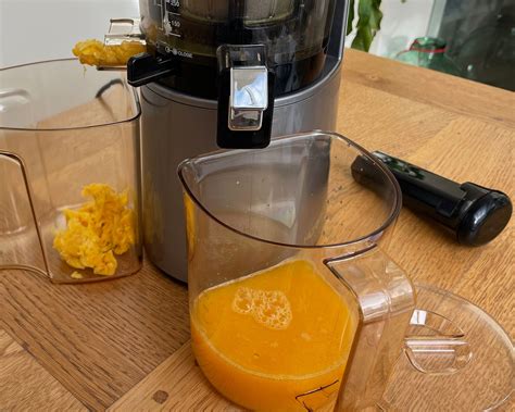 Hurom H AA Slow Juicer Review A High End Juicer That Extracts The