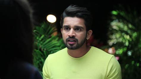 Watch Kannadathi Season Episode Harsha Admonishes Bhuvi Watch