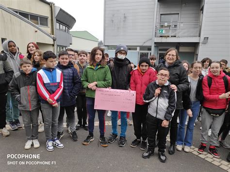 Octobre Rose Au Coll Ge Clemenceau Un Ch Que De Euros Remis L