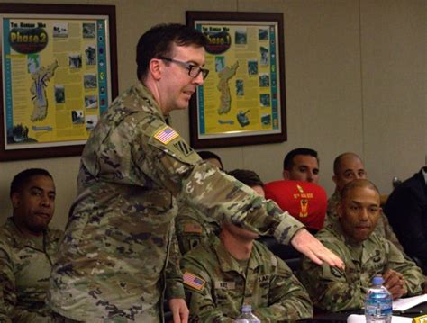 Indopacom And 7th Air Force Commander Visits 35th Air Defense Artillery