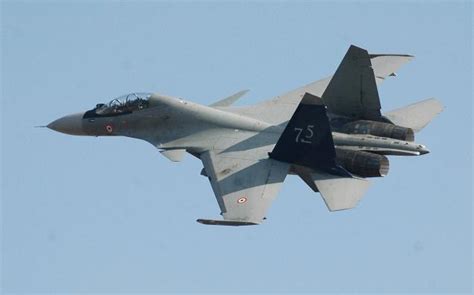 Aircraft World: Sukhoi Su-30MKI