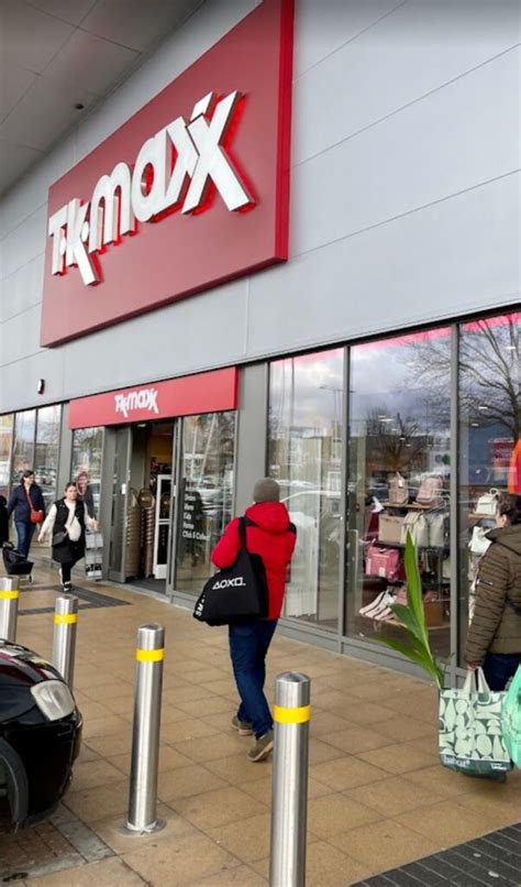 Best Tk Maxx In London For Clothes Candles And More