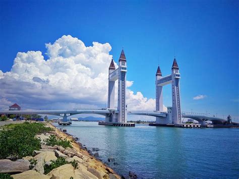 Blog Pelancongan Terengganu Batu Bersurat Terengganu Drawbridge Pelajaran