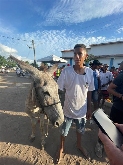 Jovem De Anos Vence Tradicional Corrida De Jegue De Afligidos Blog