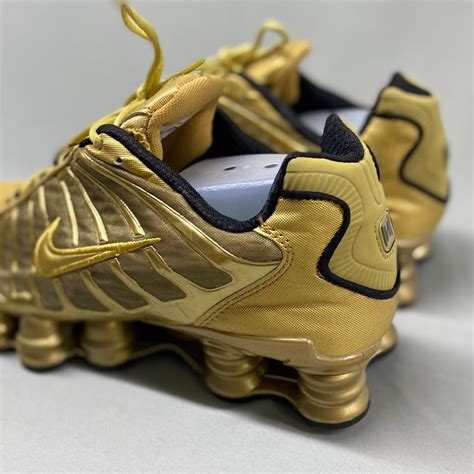 T Nis Nike Shox Molas Dourado Premium Masculino No Elo