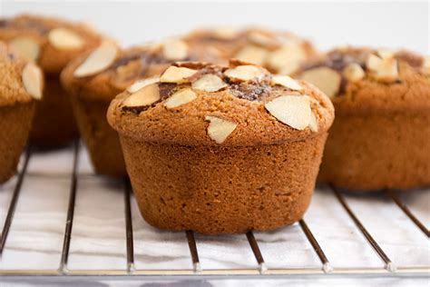 Vegan Raspberry Almond Muffins Bravabod