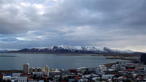 2 200 Earthquakes In 24 Hours Iceland Braces For Volcanic Eruption