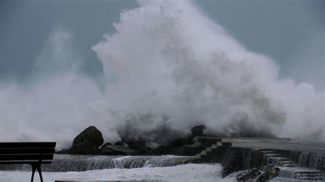 Liguria Vento Forte E Meteo In Peggioramento Il Secolo XIX