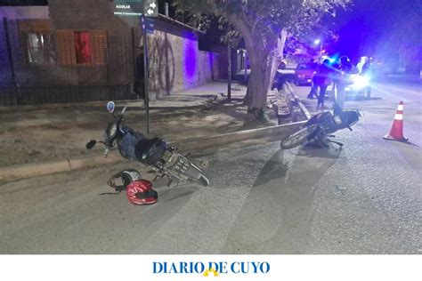 Viajaba con sus hijos de 8 y 3 años chocó con otra moto y tuvo que ser