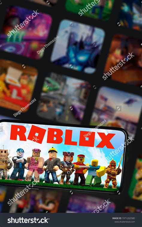 734 Roblox Images Stock Photos And Vectors Shutterstock