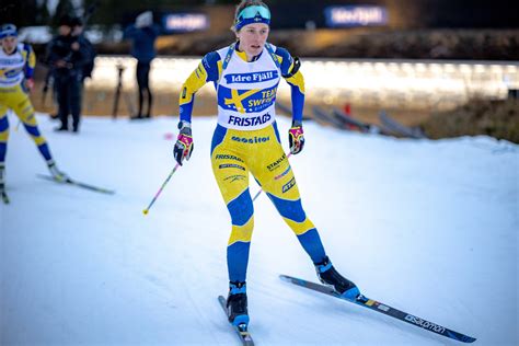 Biathlon Elvira Oeberg Veut Poursuivre Sur Sa Lanc E Nordic Mag N