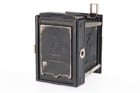 Lot 206 A Gomz Turist Soviet Folding Strut Camera