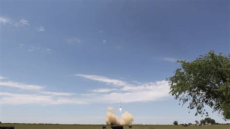 SpaceX's Innovative Reusable Rocket Soars to 3,300 Feet and Lands ...