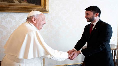 El Papa Francisco recibió al secretario de Culto de Javier Milei en el