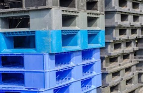 10 Advantages of Plastic Pallets - Pallet Management Group