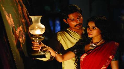 Trailer Randeep Hooda As Raja Ravi Varma In Rang Rasiya India Today