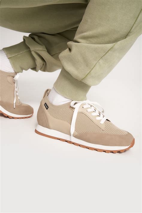 Men | Trendy Cruelty-Free Sneakers, Sandals & Boots | Noize