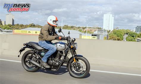 Royal Enfield Hunter 350 Review Motorcycle Test Mcnews