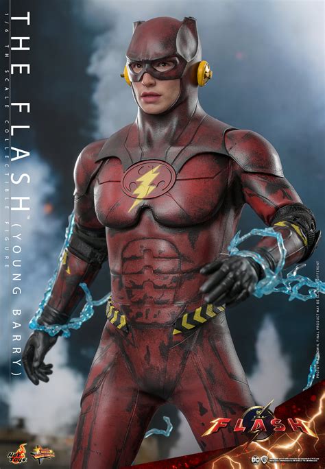 Hot Toys Mms 723 And 724 The Flash Young Barry Hot Toys Complete Checklist