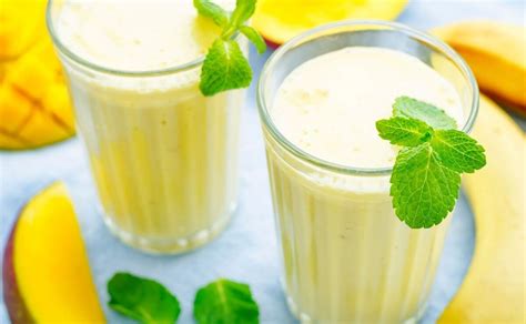 Receta de Batido de Mango Banana y Yogur Smoothie Fácil