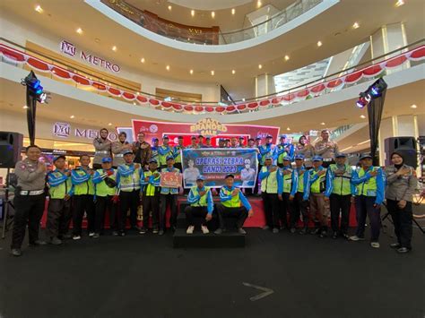 Tebar Semangat Juang Pahlawan The Park Mall Solo Berbagi Untuk