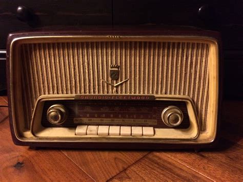 S Grundig Fleetwood Tube Radio Model Ca Collectors Weekly