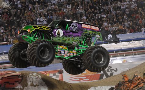 Grave Digger Monster Truck Wallpaper 54 Images