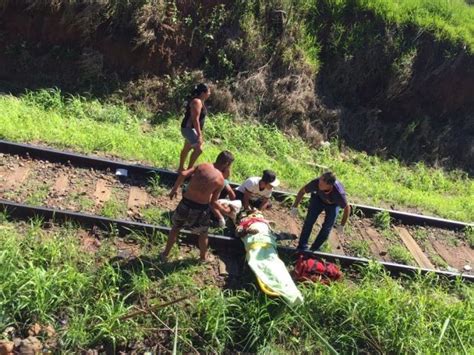 G Jovem De Anos Atropelado Por Trem Em Linha F Rrea Morre Em Ja