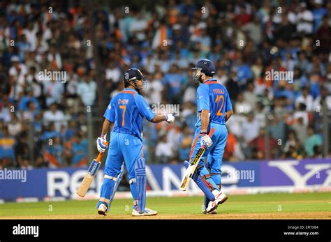 Ms dhoni 2011 world cup hi-res stock photography and images - Alamy