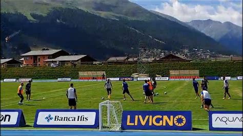 Sampdoria Gli Allenamenti A Livigno Al Campo Radrizzani Con Marangon