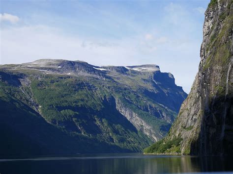 Fjorde Seen Wasserfälle und Berge Norwegen bietet spektakuläre Natur