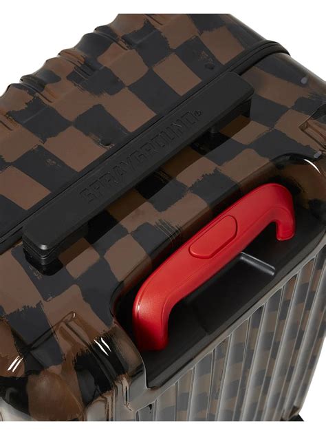 Чемодан на колесах SHARKS IN PARIS PAINTED HARD LUGGAGE купить в ...