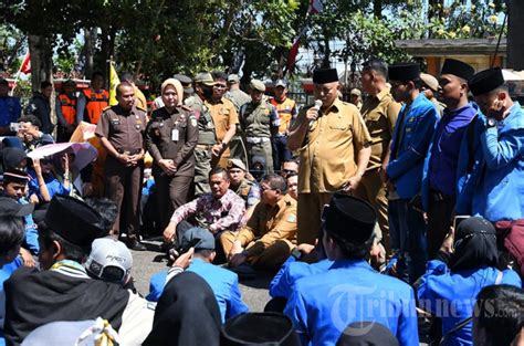 Demo Kebijakan Penonaktifan Peserta BPJS Kesehatan PBID Kabupaten