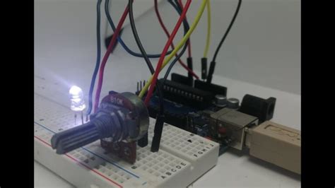 Descubre cómo encender un LED con un potenciómetro en Arduino