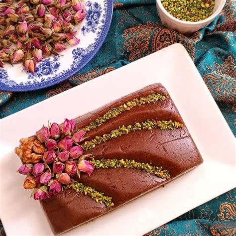 طرز تهیه حلوا خرمایی به روش مجلسی و با طعمی بی نظیر