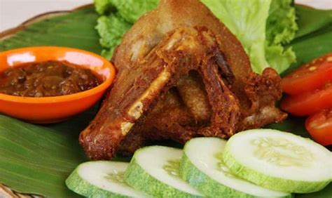 10 Kuliner Bebek Enak Di Makassar Paling Dicari Wisatawan