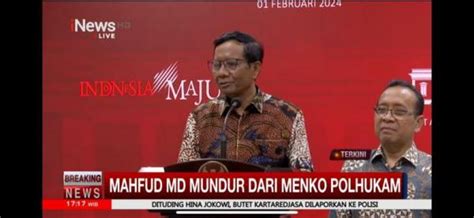 Mahfud Md Serahkan Surat Pengunduran Diri Ke Presiden Jokowi