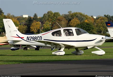 N Cd Private Cirrus Sr Photo By Daniel Schwinn Id